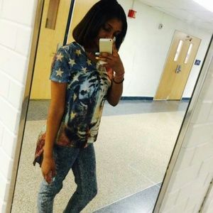 Meet your Posher, Anya