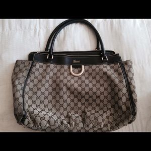 Authentic Gucci XL Handbag