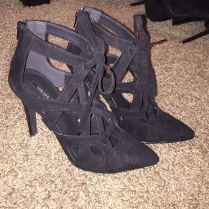Lace up heel