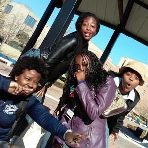 Meet your Posher, Latisha