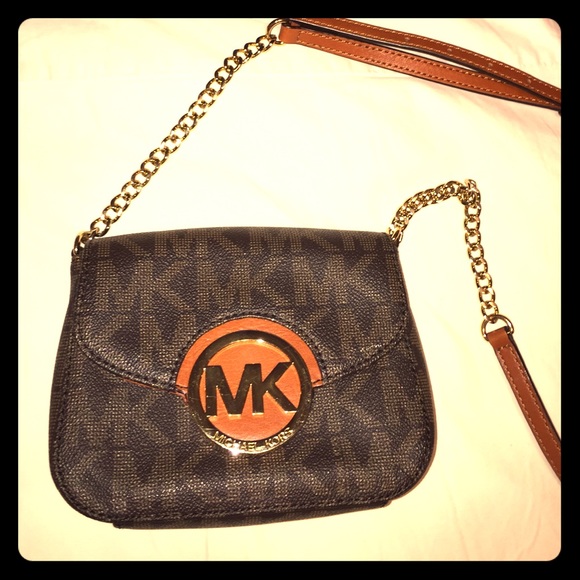 Michel kors cross body bag! ❤️