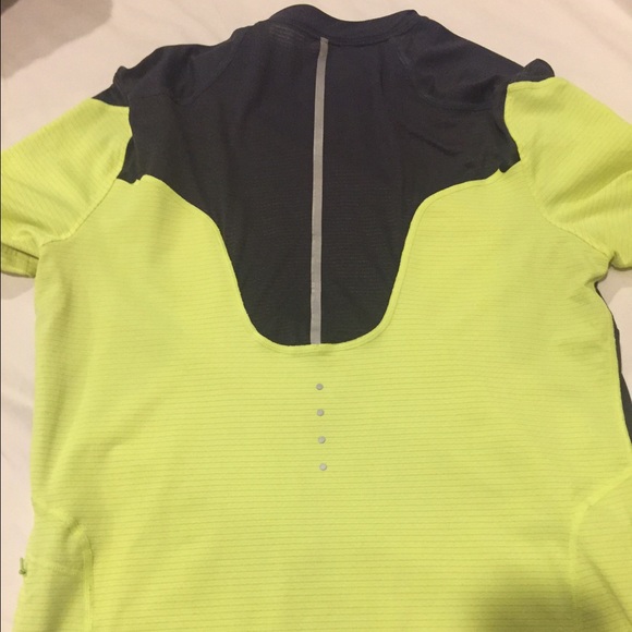 Men's Lululemon neon runners shirt. - Picture 2 of 2