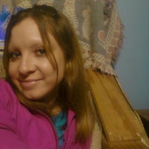 Meet your Posher, Adrienne