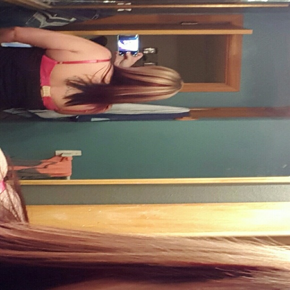 Black Walls halter top - Picture 4 of 4