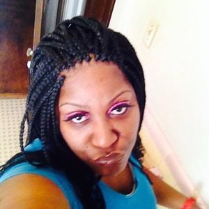 Meet your Posher, Aisha