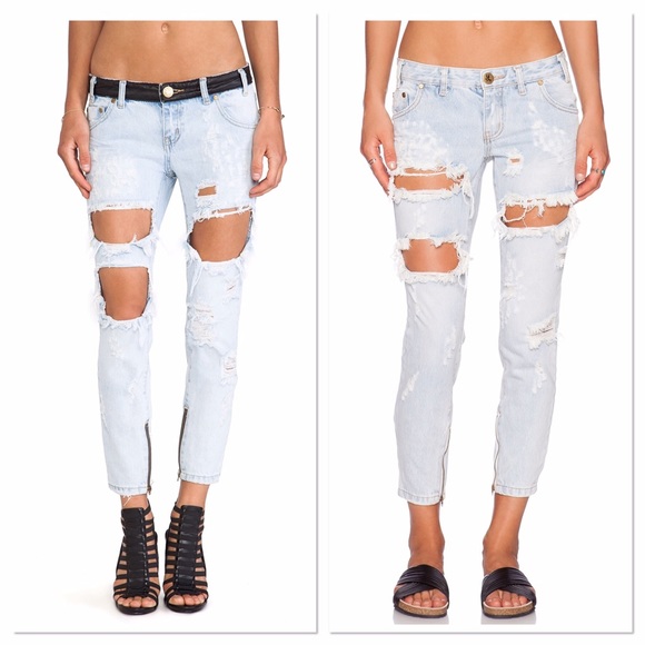 SOLD ON AKZNYC - Picture 2 of 3