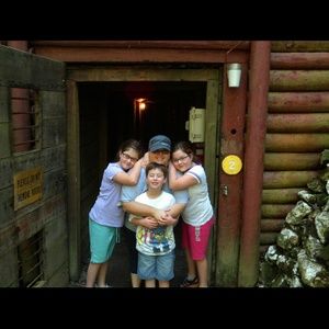 Meet your Posher, Mindy