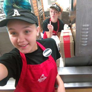 Meet your Posher, Jaymee