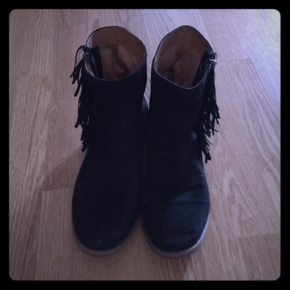 Black fringe booties
