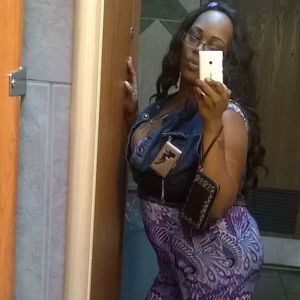 Meet your Posher, Handsful