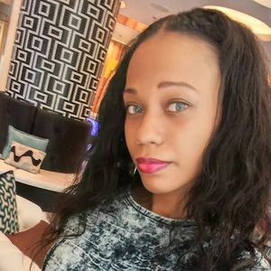 Meet your Posher, Ria