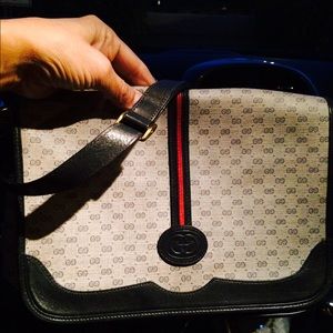 Authentic Gucci Messenger Handbag