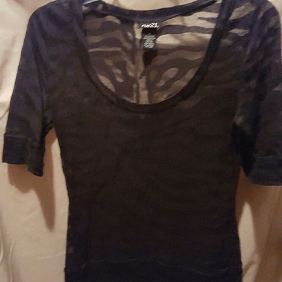 Rue 21 shirt