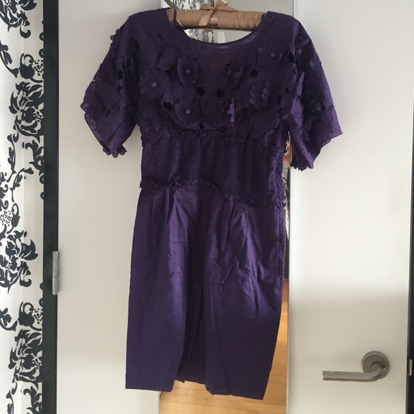 Iconic flower lace Catherine Malendrino dress!