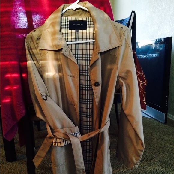 Authentic Burberry Classic Trench Coat