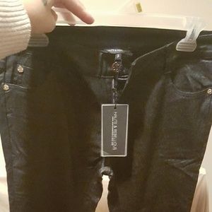 Skinny faux leather shiny jeans