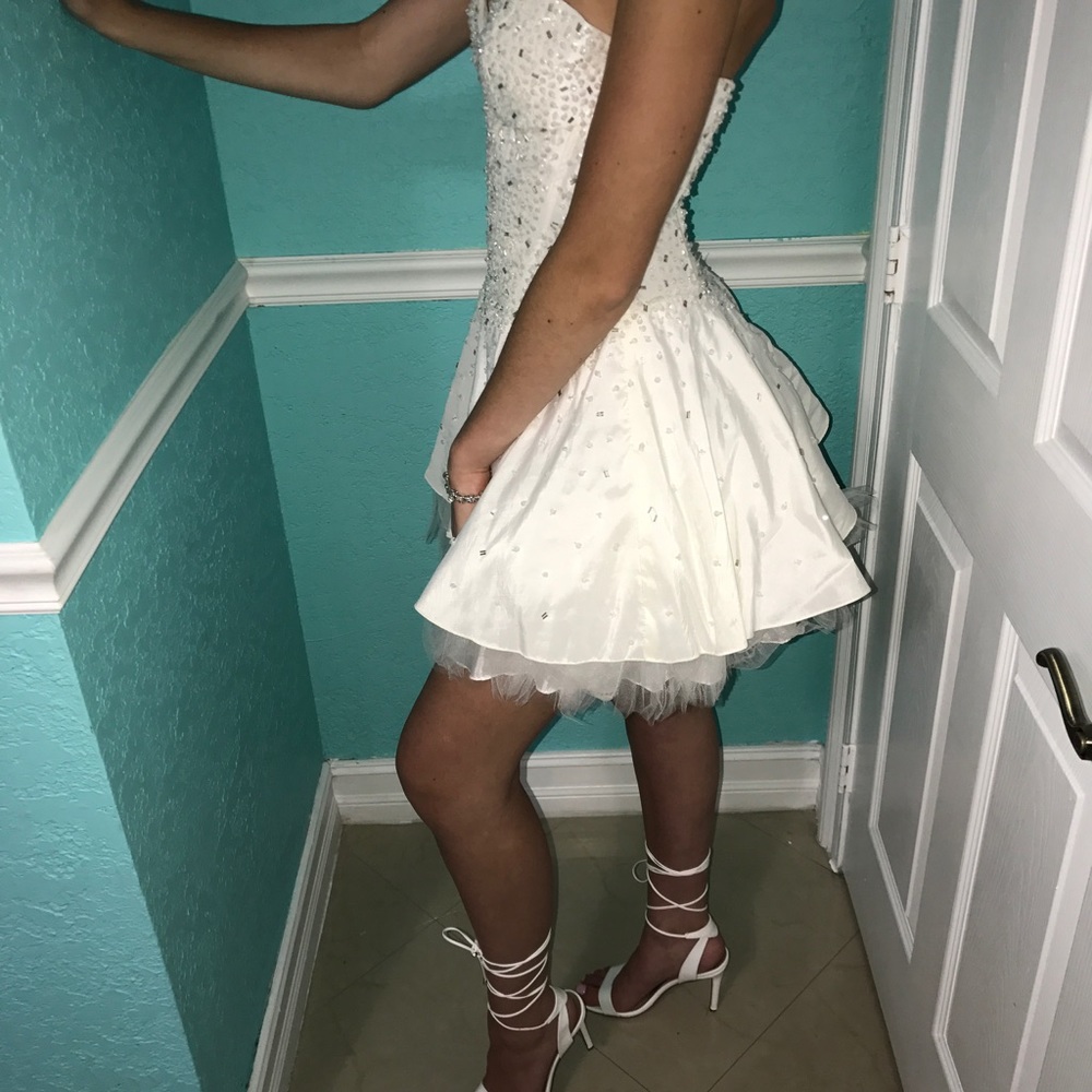 White beaded homecoming dress - Picture 5 of 8