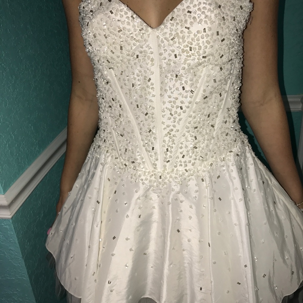 White beaded homecoming dress - Picture 7 of 8
