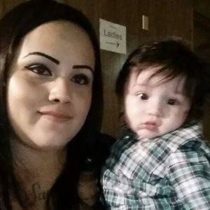 Meet your Posher, Claudia