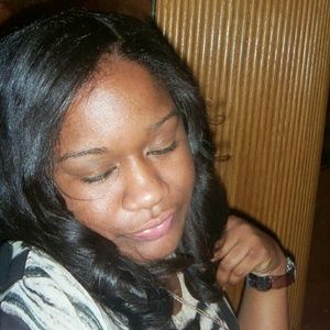 Meet your Posher, Stacy