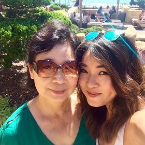 Meet your Posher, Claudia