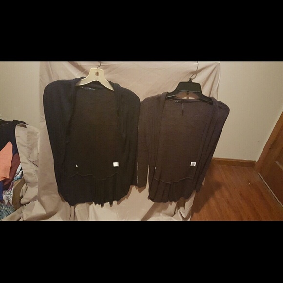 Set of cardigans