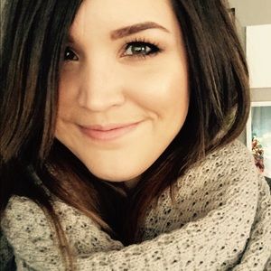 Meet your Posher, Stacy