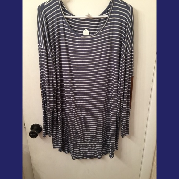 Tops - Brand new blue and white striped tunic with elbow
