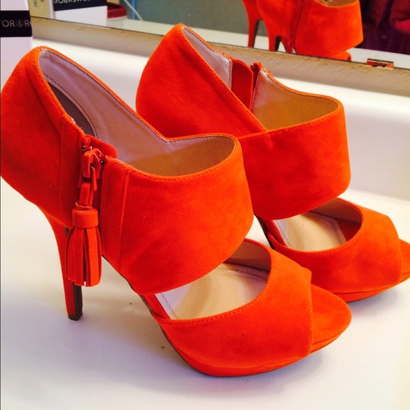 Authentic Suede Anne Michelle Heels