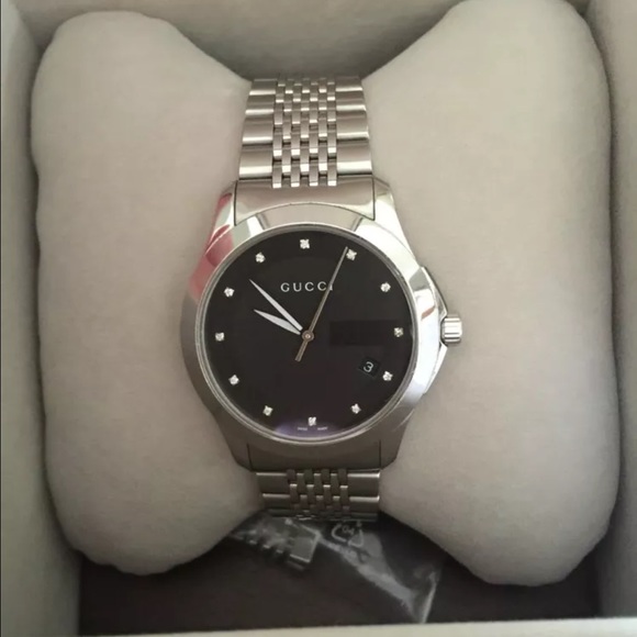 Gucci Accessories - Gucci watch