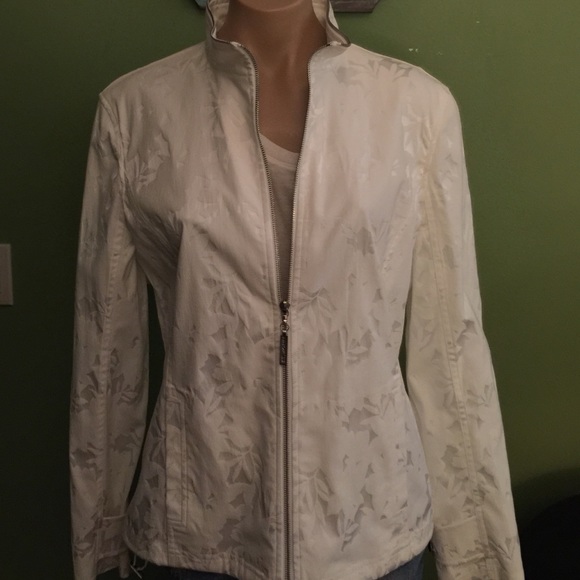 💥 FLASH SALE💥St. John Sport White Jacket