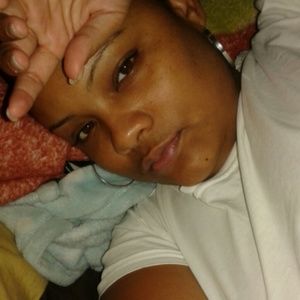 Meet your Posher, Tia