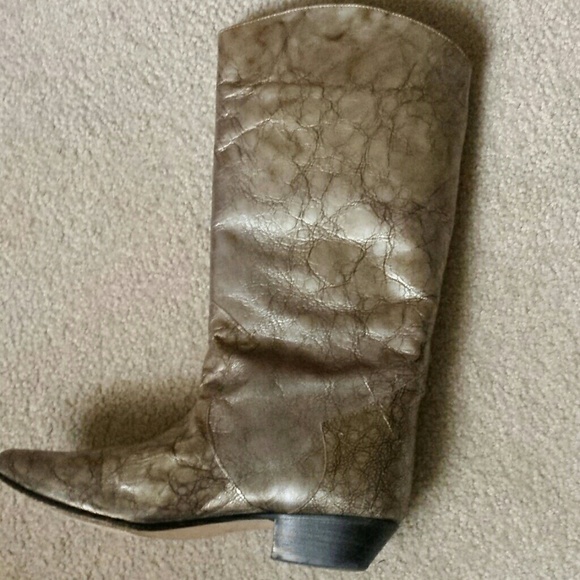 -GORGEOUS pull on boots. - Picture 3 of 4