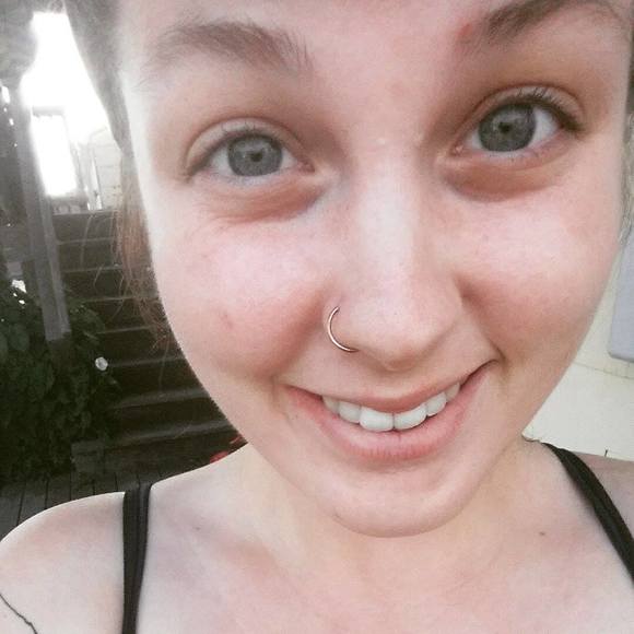 Meet your Posher, Sarah - Picture 1 of 1