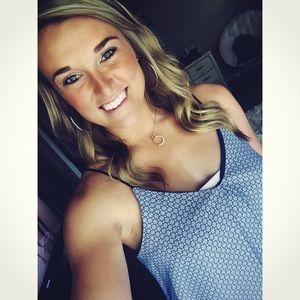 Meet your Posher, Derica