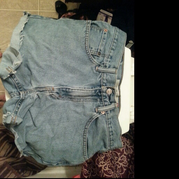 Levi shorts
