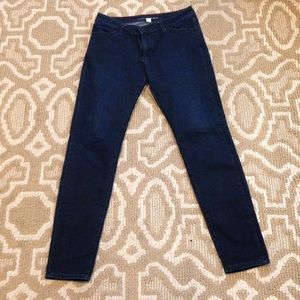 Banana Republic // Dark Washed Denim Leggings