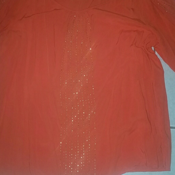 JLO super cute top! - Picture 2 of 3