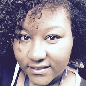 Meet your Posher, Nichelle