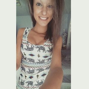 Meet your Posher, Carly