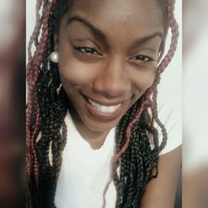 Meet your Posher, Latoya