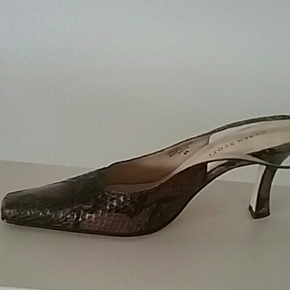 Karen Scott Leather