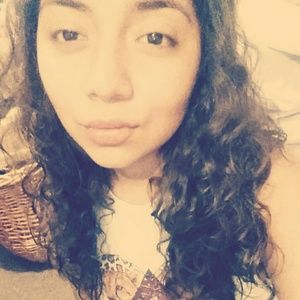 Meet your Posher, Fabiola