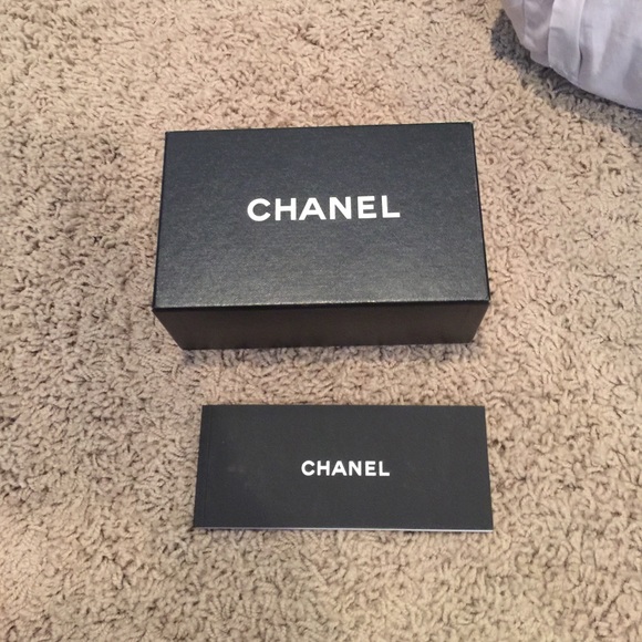 AUTHENTIC CHANEL SUNGLASSES BOX & CC AUTHENTICITY