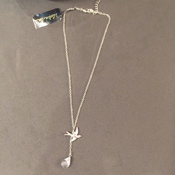 Sparrow Drop Necklace - Picture 3 of 3