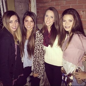 Meet your Posher, Caroline