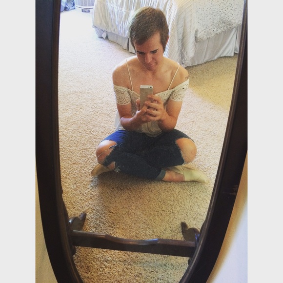 Meet your Posher, Tyler - Picture 1 of 1