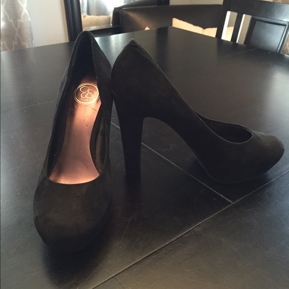 Jessica Simpson. Size 10. Black suede platforms.