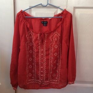 AE peasant top BEST OFFER TAKES THE CAKE 🍰🍰🍰