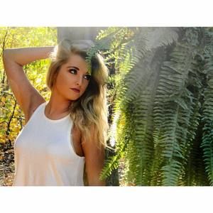 Meet your Posher, Leanna